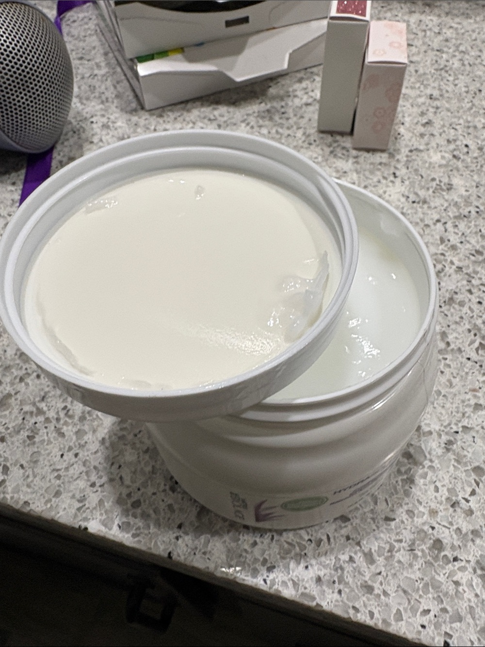 Matrix Biolage Hydrasource Conditioning Balm - White - Picture 4 of 4
